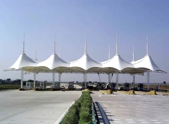 Membrane structure for transportation facilities
